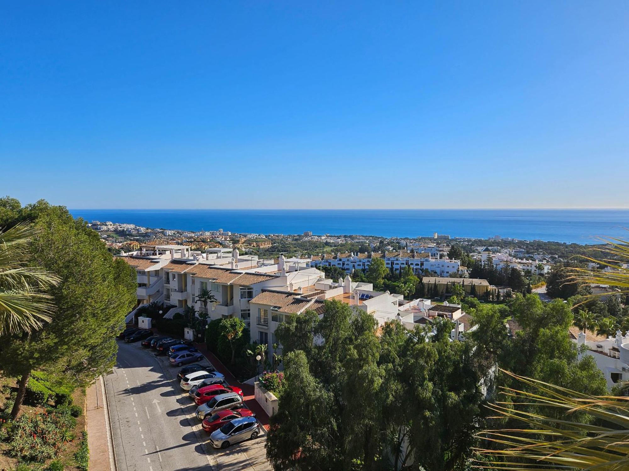 3 Bedroom Penthouse Apartment In Calahonda MIJAS COSTA Exterior photo